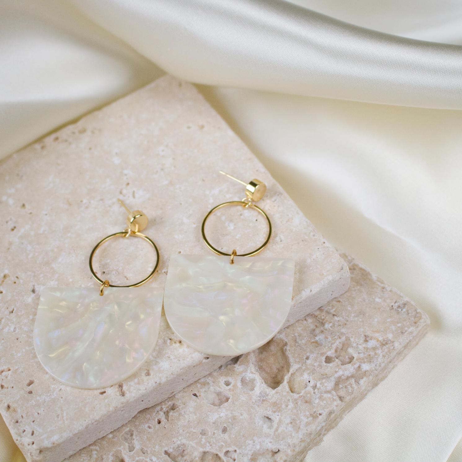 Tori // Pearlescent Statement Earrings