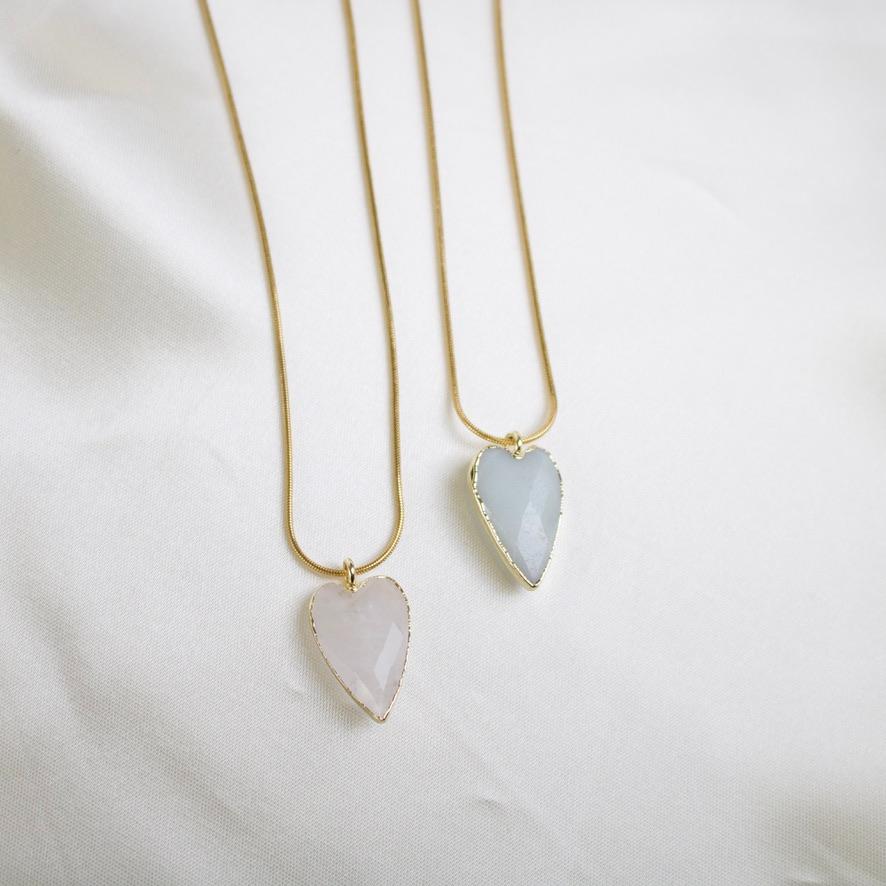 Caro // Heart Pendant Necklace