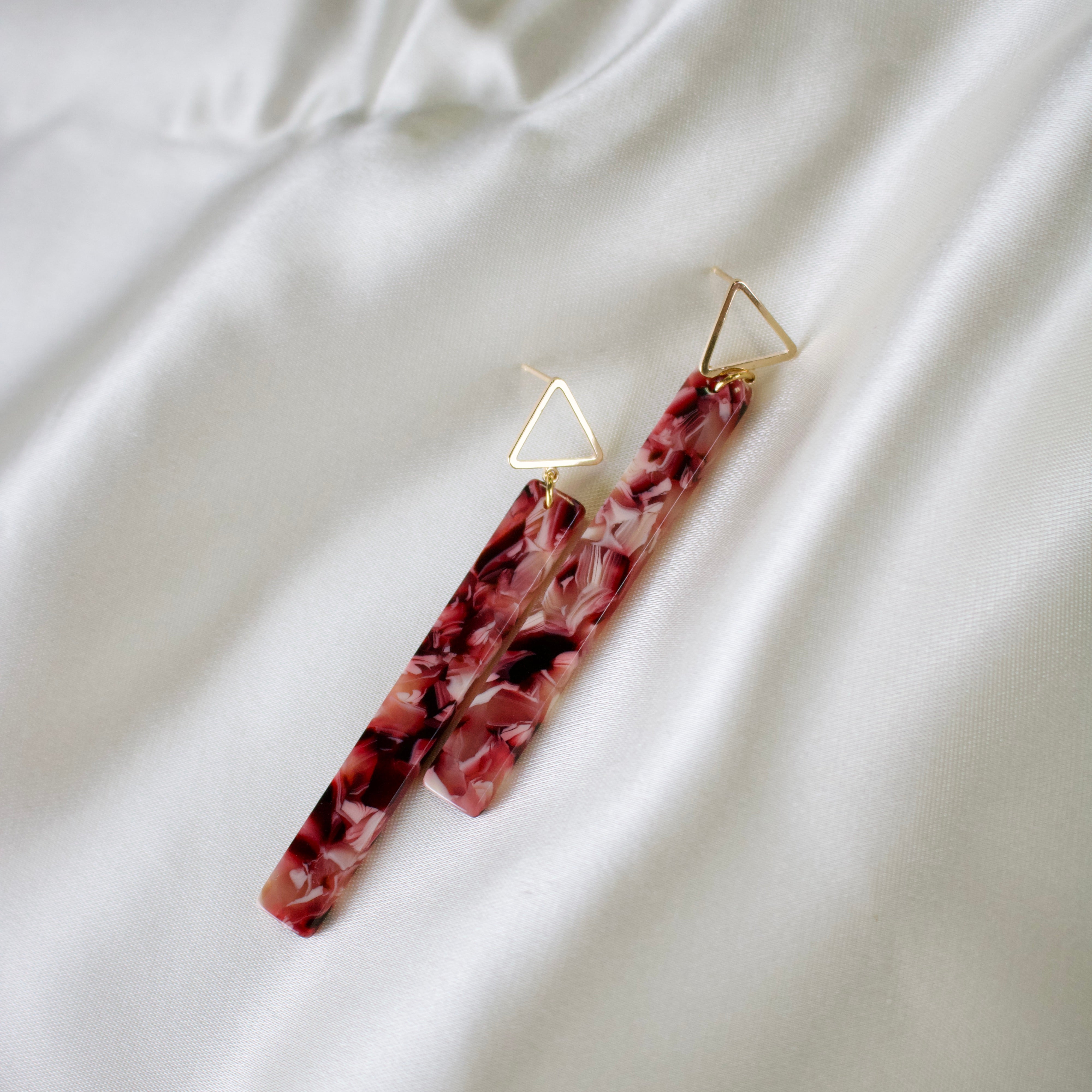Poppy // Marbled Red Bar Earrings