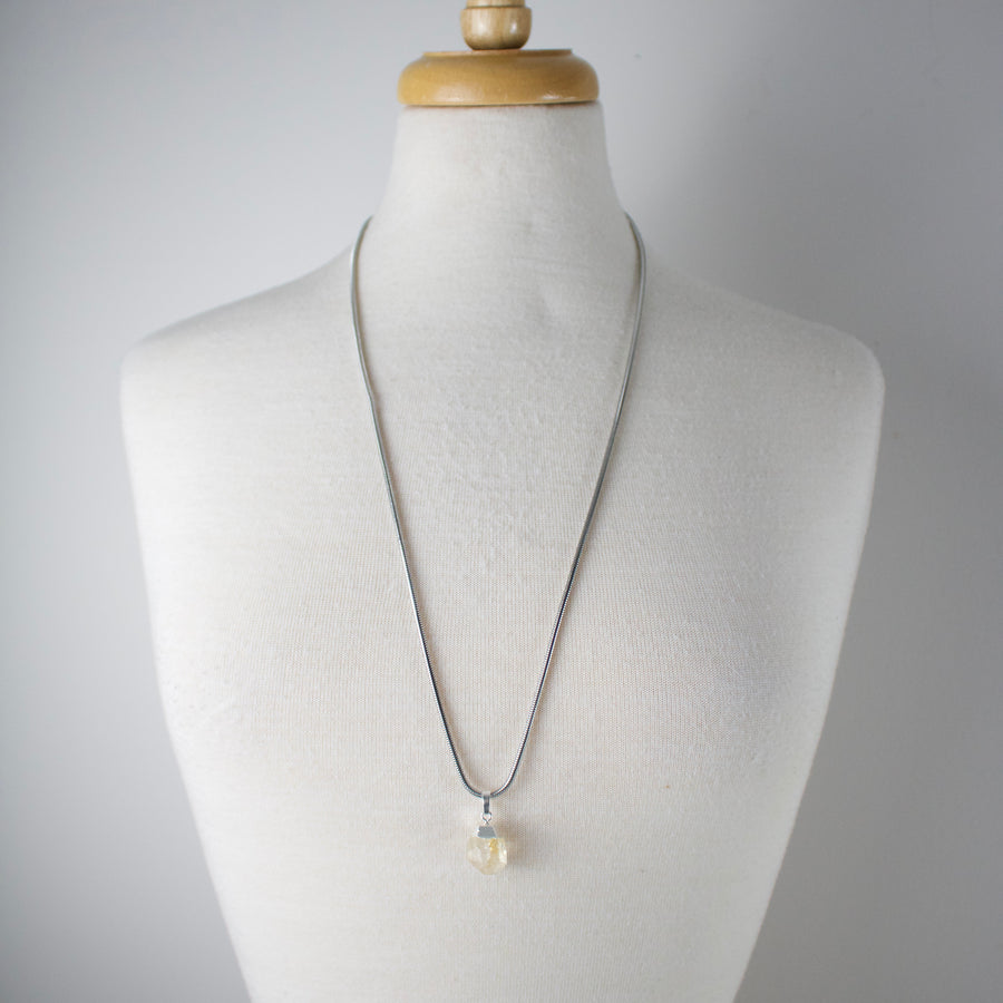 N0 - Citrine Pendant Necklace