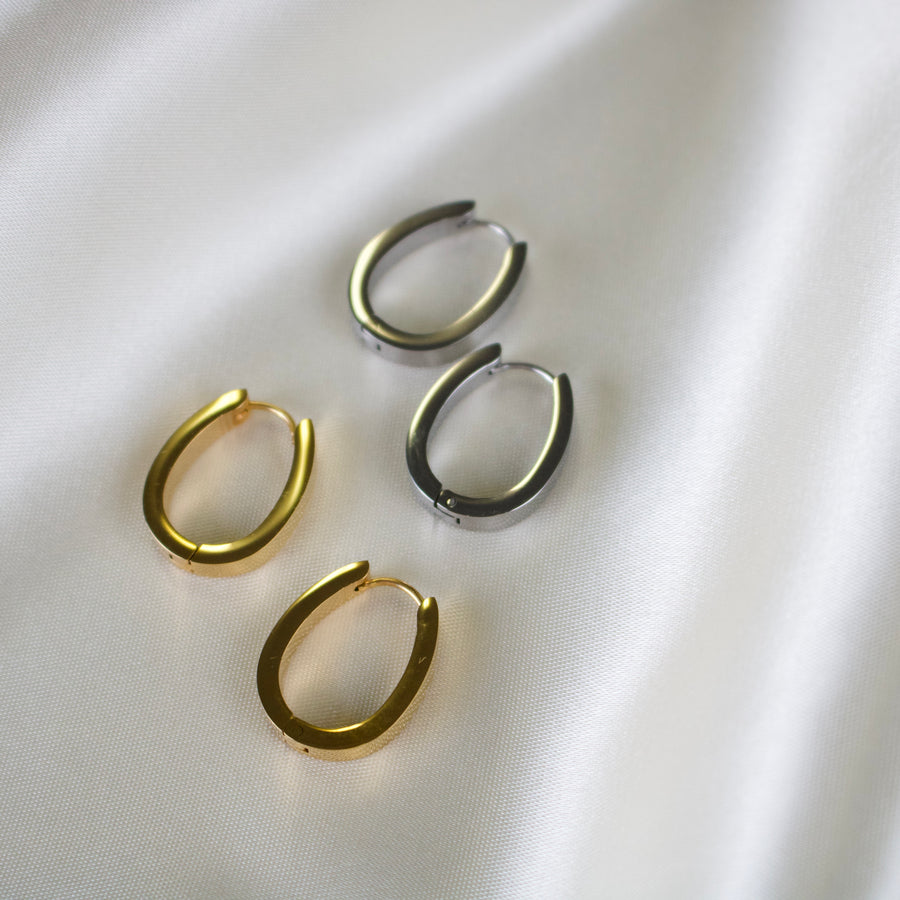 Cyprus // High Polished Chunky Flat Oval Hoop