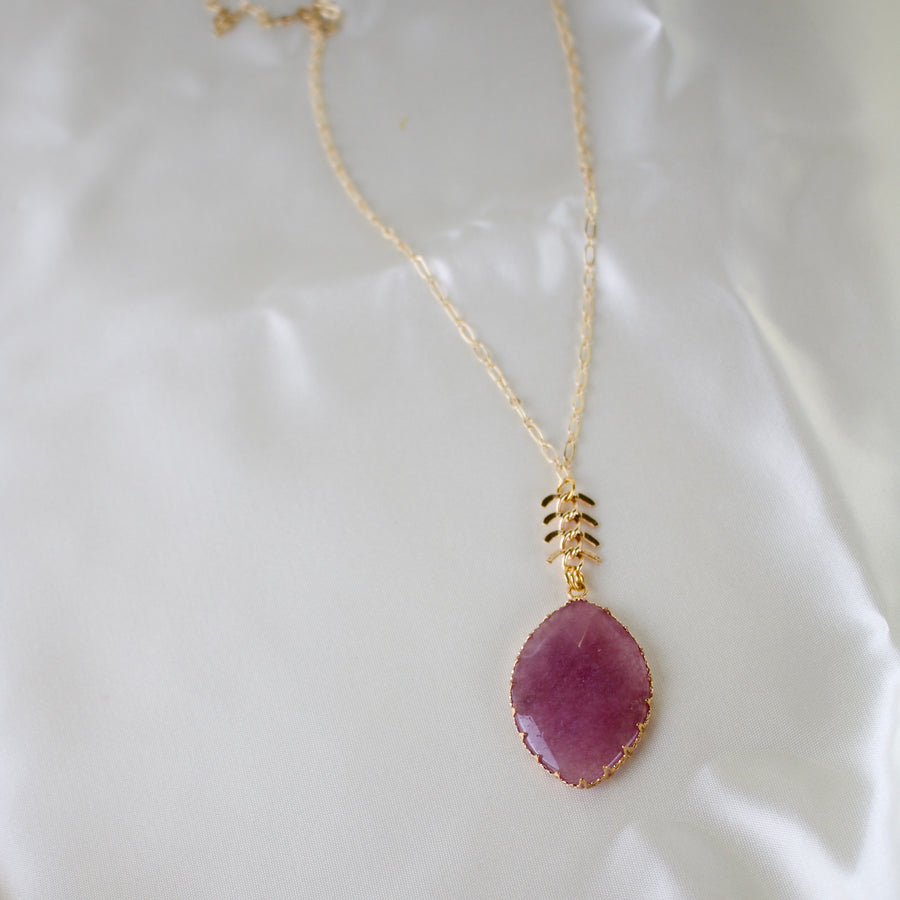 N004 - Strawberry Quartz Pendant necklace