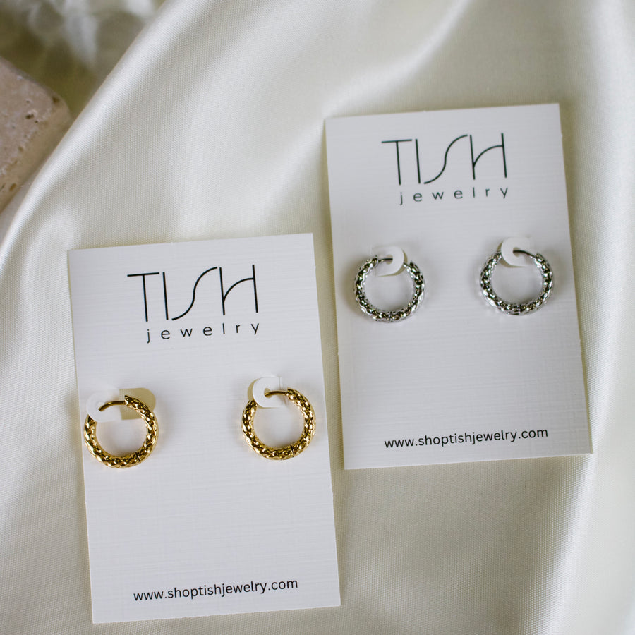 Kimi // Textured Round Huggie Hoops