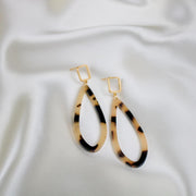 Shai // Blonde Tortoise Teardrop Earring