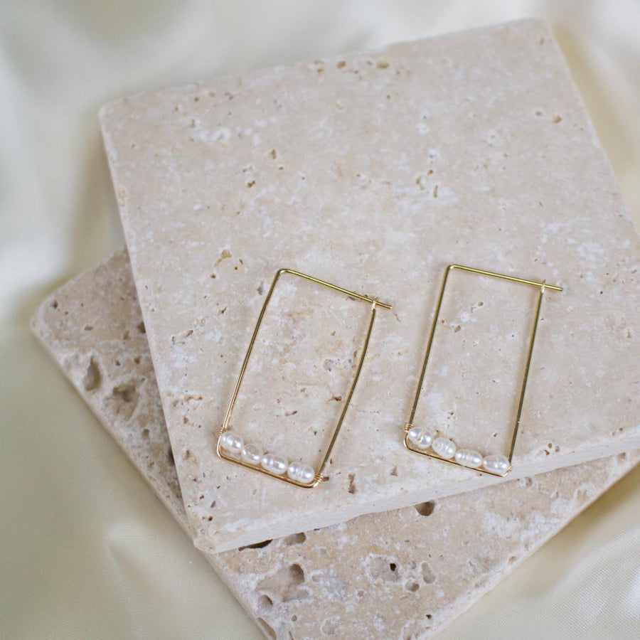 Annalise // Rectangle Pearl Hoops