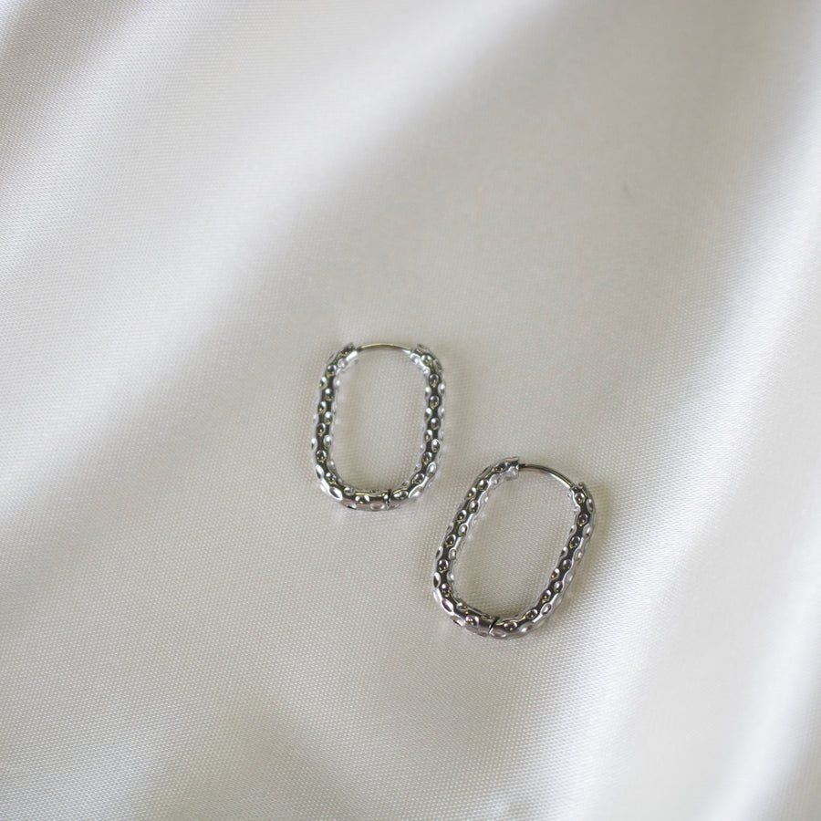 Bayley // Hammered Oval Hoop