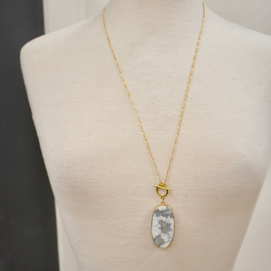 N012 - White Howlite Toggle clasp necklace