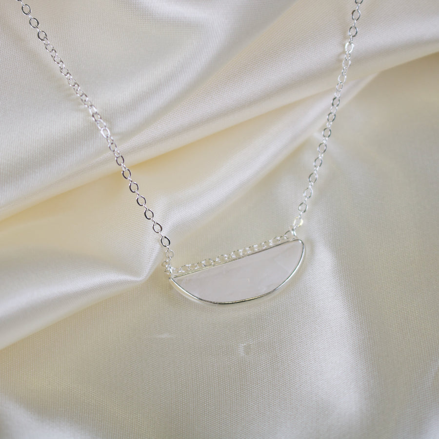Luna // Quartz Short Silver Necklace