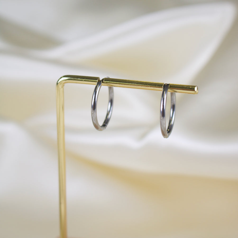 Sage // Simple Round Hoops