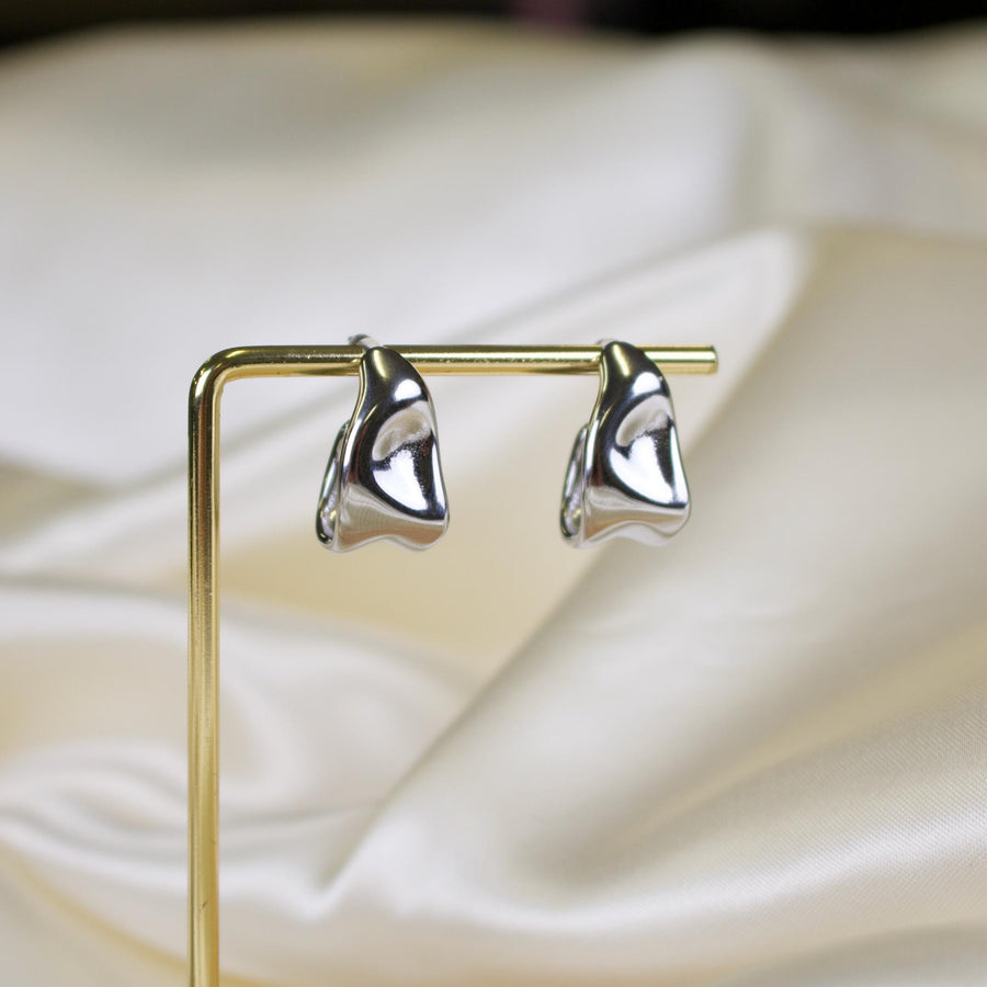 Capri // Silver Hammered Wave Earrings