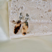Ray // Blonde Tortoise Hoop Earrings