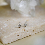 Etoile // CZ Heart Studs