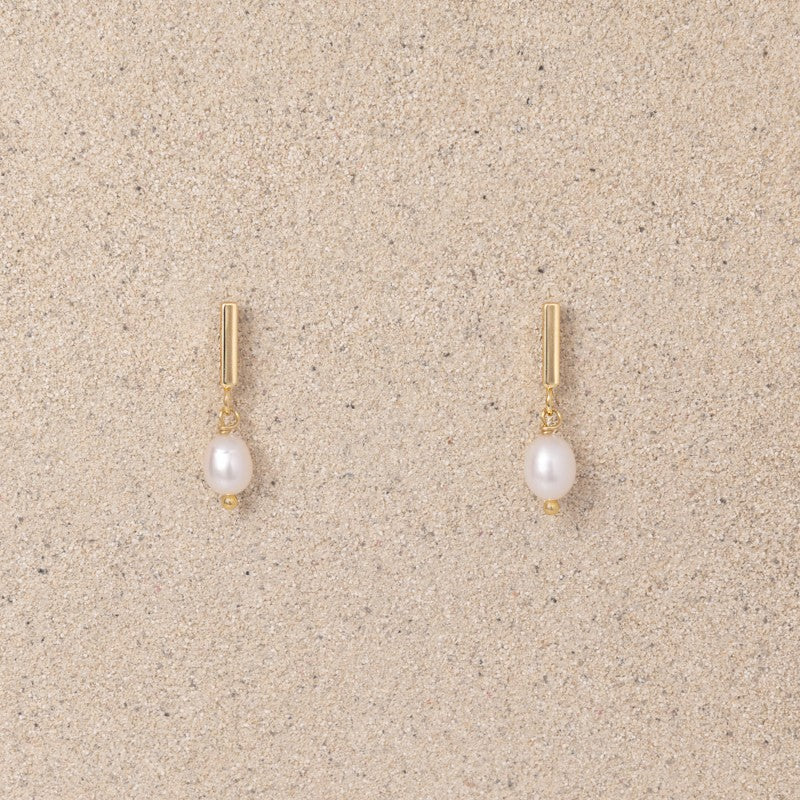 Pearle // Single Pearl Bar Stud Earrings