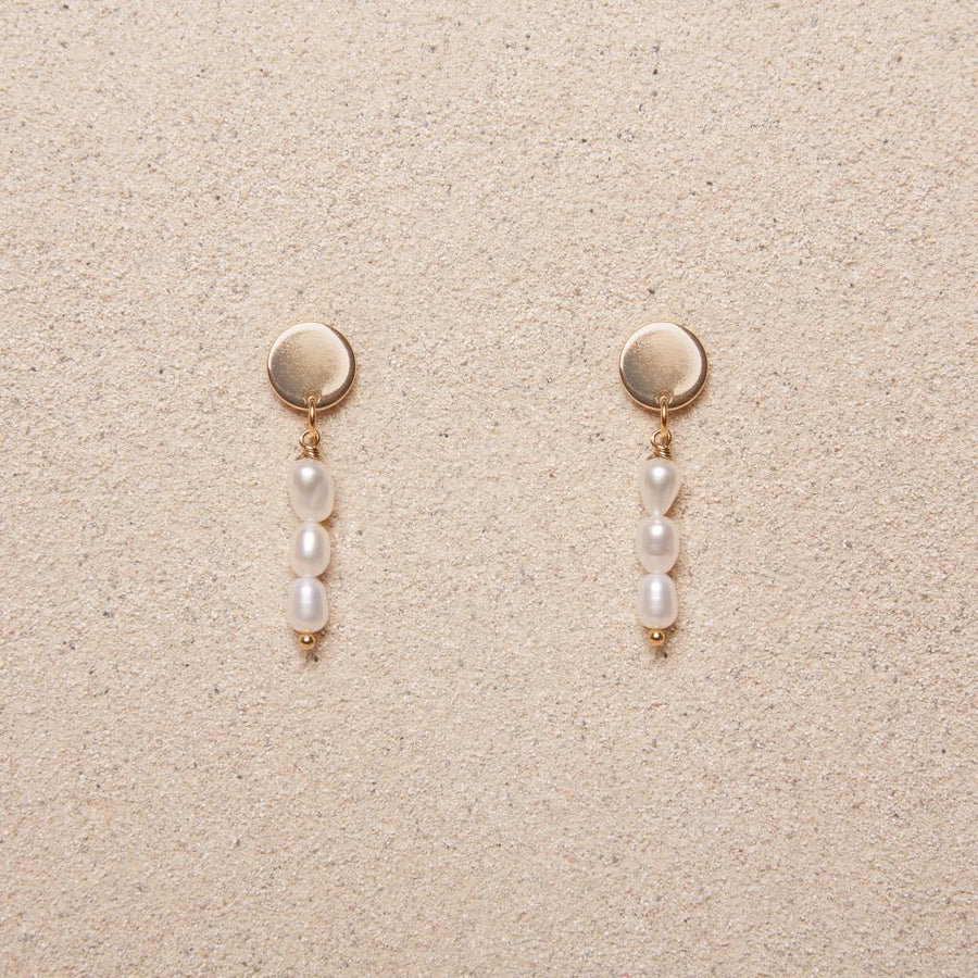 Brynn // Pearl Drop Earrings